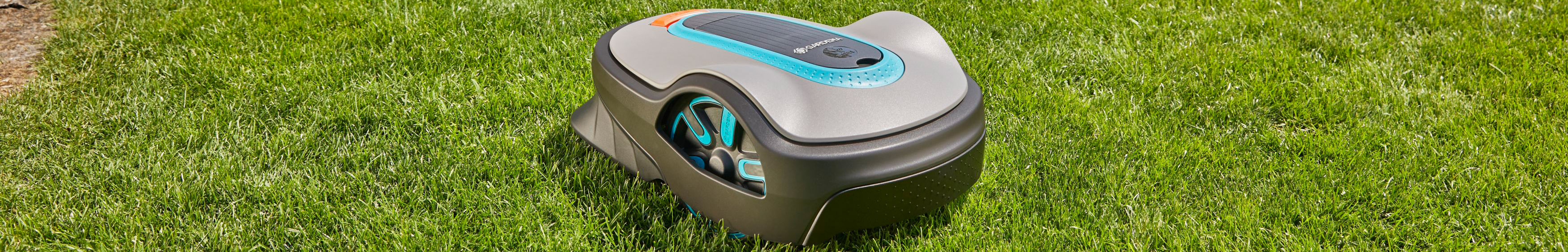 Robotmaaier in het gras