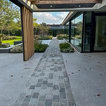 <p>SB-5713&nbsp;natuursteen klinker bekapt ca. 14x20x7-9cm ★★☆☆☆</p>