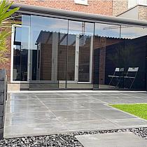 Glazen schuifwand compleet - getint glas