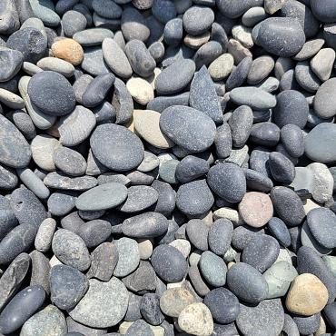 Castle Black grind 8-16mm in bigbag 1m³ (ca.1500kg) Beach Pebbles (incl. brandstoftoeslag)