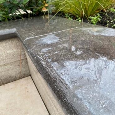 Uitverkoop Zwembadrand/Afdekrand Spotted Blue recht met neus 50x30x3/5cm type F