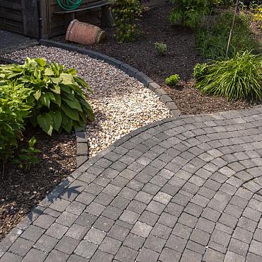 <p>SB-1865 betonklinker getrommeld 15x22,5x8cm ★☆☆☆☆</p>