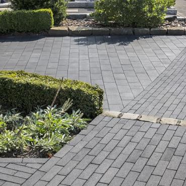 <p>SB-1963 betonklinker getrommeld 21x7x8cm ★★★☆☆</p>