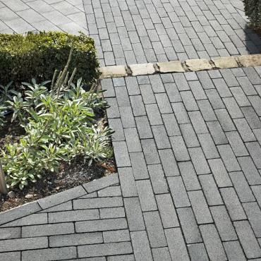 <p>SB-36606&nbsp;betonklinker getrommeld 21x7x8cm ★★★☆☆</p>