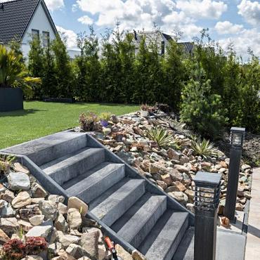 <p>SB-2078 beton traptrede   100x35x15cm ★★☆☆☆</p>