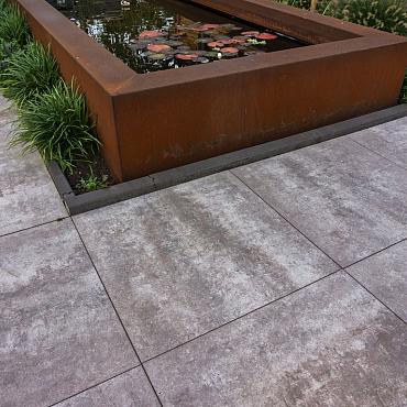 <p>SB-2255 betontegel   80x80x5cm ★★☆☆☆</p>