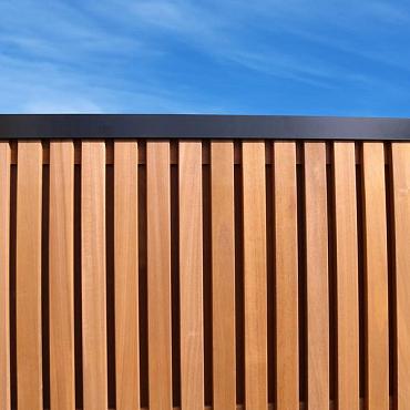 Aluminium afdekkap met sponning (5,1 cm) 4,5x6,1x179,5cm zwart