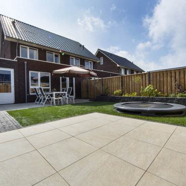 <p>SB-2823 tegel 3+1 keramiek-op-beton  60x60x4cm ★★★★★</p>