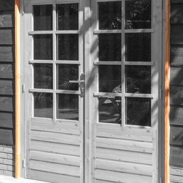 Douglas stelkozijn t.b.v. enkele of dubbele deur, transparant gespoten.