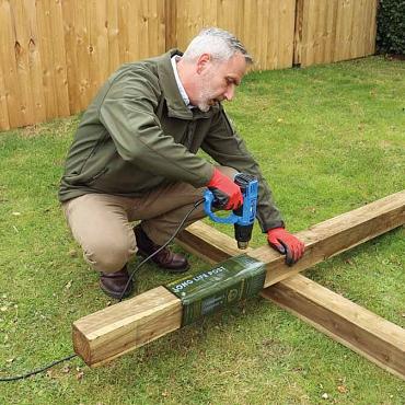 Postsaver universeel, t.b.v. vierkante palen 12,5-15 cm of rond 15-18 cm