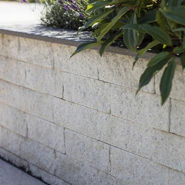 SB-3171 beton muurblok geknipt 38x9x9cm ★★☆☆☆